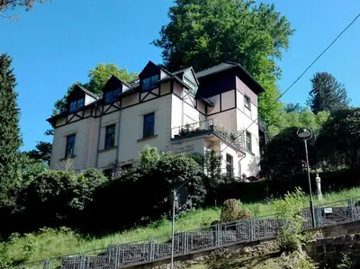 Ein Garten an der Unterkunft Art-House Kurort Rathen
