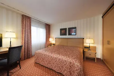 Ein Bett oder Betten in einem Zimmer der Unterkunft Maritim Hotel Dresden