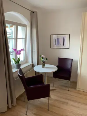 Ein Sitzbereich in der Unterkunft Gästehaus am Markt - Leisnig