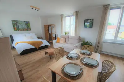 Ein Bett oder Betten in einem Zimmer der Unterkunft PB Ferienwohnungen - FeWo 3 - Stilvoll eingerichtetes Studio im Herzen Senftenbergs