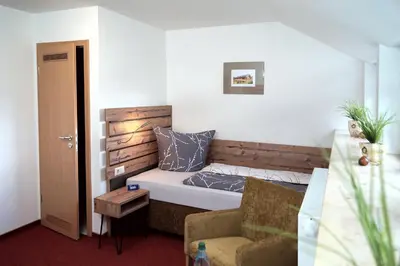 Ein Sitzbereich in der Unterkunft Erzgebirgshotel Misnia Bärenfels