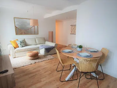 Ein Sitzbereich in der Unterkunft PB Ferienwohnungen - FeWo 1 - Stilvoll eingerichtetes Apartment im Herzen Senftenbergs
