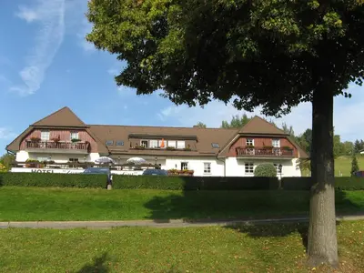 Das Gebäude in dem sich die Pension befindet