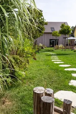 Ein Garten an der Unterkunft Ferienwohnung 2