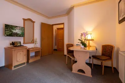 Küche/Küchenzeile in der Unterkunft Zur Margarethenmühle - Landgasthof und Waldhotel