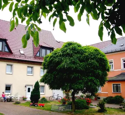 Das Gebäude in dem sich die Ferienwohnung befindet