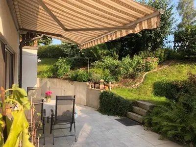Ein Garten an der Unterkunft Ferienhaus Morgensonne