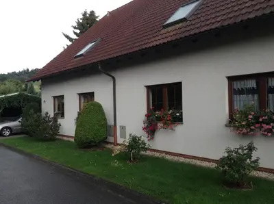 Ein Garten an der Unterkunft Ferienhaus Morgensonne