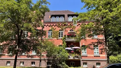 Das Gebäude in dem sich das Ferienhaus befindet