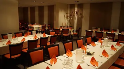 Ein Restaurant oder anderes Speiselokal in der Unterkunft Hotel Goldener Löwe