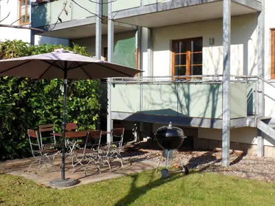 Ein Garten an der Unterkunft Elbtal-Apartment de