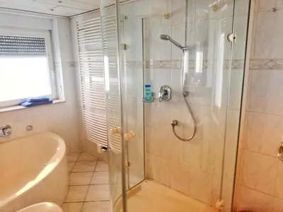 Ein Badezimmer in der Unterkunft Ferienwohnungen Lindenhof