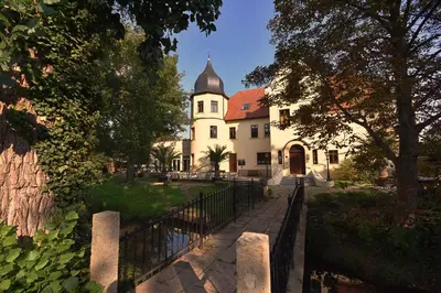 Ein Garten an der Unterkunft Parkschlößchen Hotel