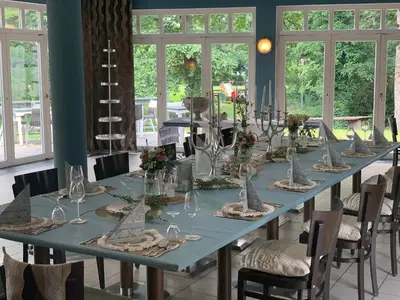 Ein Restaurant oder anderes Speiselokal in der Unterkunft Parkschlößchen Hotel