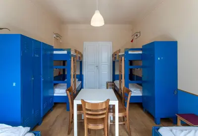 Ein Bett oder Betten in einem Zimmer der Unterkunft Hostel Mondpalast