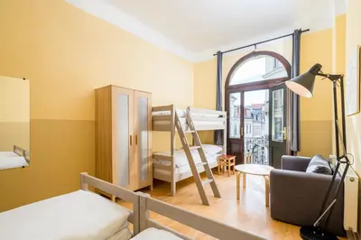 Ein Bett oder Betten in einem Zimmer der Unterkunft Hostel Mondpalast