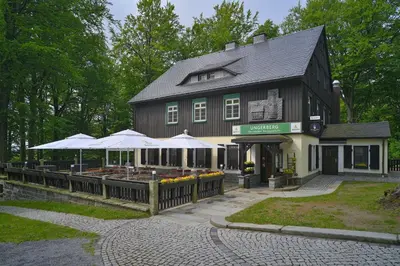 Das Gebäude in dem sich das Hotel befindet