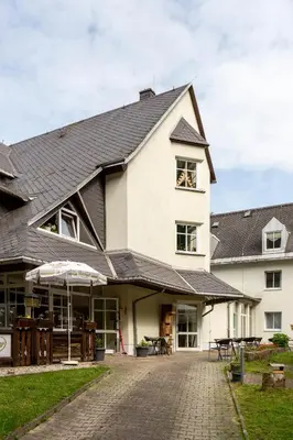Das Gebäude in dem sich die Pension befindet