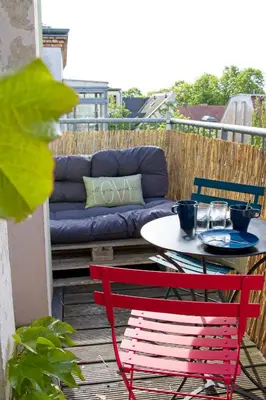 Ein Balkon oder eine Terrasse in der Unterkunft Neustadt-Aussicht - große Wohnung mit Balkon