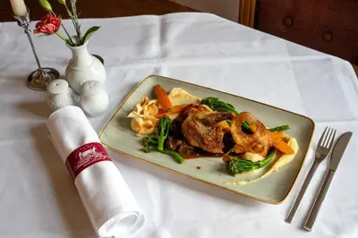 Essen im Hotel oder in der Nähe
