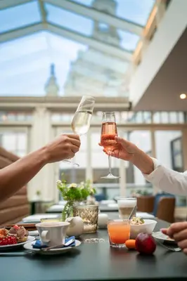 Getränke in der Unterkunft Hotel Suitess