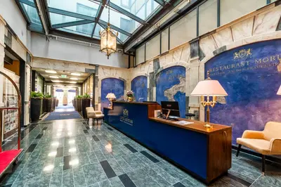 Lobby/Rezeption in der Unterkunft Hotel Suitess