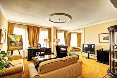 TV/Unterhaltungsangebot in der Unterkunft Hotel Suitess