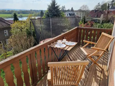 Ein Balkon oder eine Terrasse in der Unterkunft FeWo am Elbhang