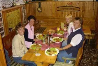 Gäste, die in der Unterkunft Gasthaus Falkenhain übernachten