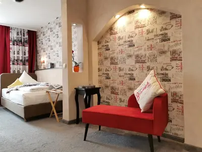 Ein Bett oder Betten in einem Zimmer der Unterkunft Boulevardhotel Sängerstadt - alle Zimmer klimatisiert