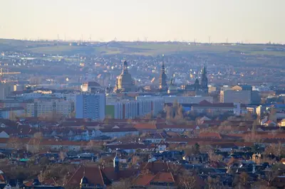 Ein allgemeiner Blick auf Dresden oder ein Stadtblick von der Ferienwohnung aus