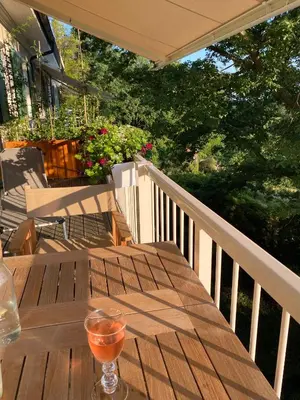 Ein Balkon oder eine Terrasse in der Unterkunft Ferienwohnung Natur und Kunst