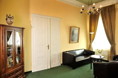Ein Sitzbereich in der Unterkunft Apartmenthaus Stadt Metz