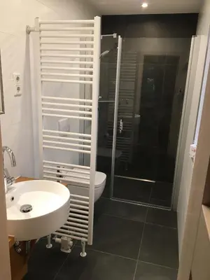 Ein Badezimmer in der Unterkunft lauch3 - Ferienhäuser am See