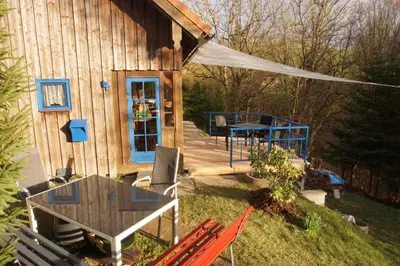 Ein Garten an der Unterkunft Kletterhütte Sächsische Schweiz
