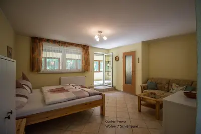 Ein Bett oder Betten in einem Zimmer der Unterkunft Hohlfeld´s Ferienwohnung