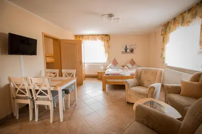 Ein Sitzbereich in der Unterkunft Hohlfeld´s Ferienwohnung
