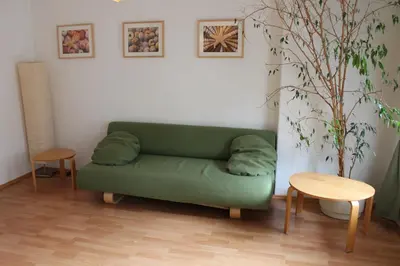 Ein Sitzbereich in der Unterkunft Hostel Louise 20