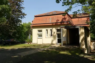 Das Gebäude in dem sich die Ferienwohnung befindet