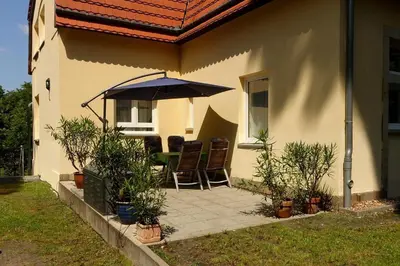 Ein Garten an der Unterkunft Campus Apartment Martin