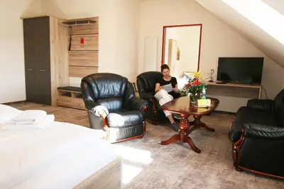 TV/Unterhaltungsangebot in der Unterkunft Hotel am Waldschlösschen - Brauhaus