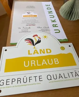 Ein Zertifikat, Auszeichnung, Logo oder anderes Dokument, das in der Unterkunft Hof Türke ausgestellt ist