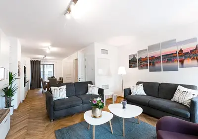 Ein Sitzbereich in der Unterkunft Familienapartment mit Blick zur Frauenkirche