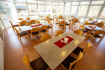Ein Restaurant oder anderes Speiselokal in der Unterkunft Sportpension Dresden