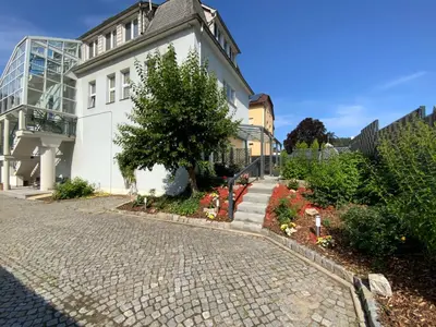 Das Gebäude in dem sich die Ferienwohnung befindet