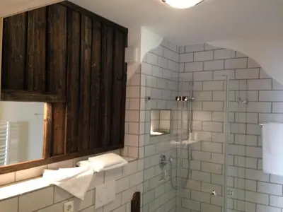 Ein Badezimmer in der Unterkunft Appartementhaus Zur Bergwiese