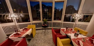 Ein Sitzbereich in der Unterkunft Business-Hotel Artes
