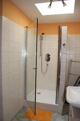 Ein Badezimmer in der Unterkunft dresdnerferienwohnung - apartment am großen garten