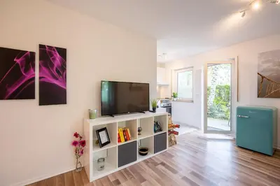 TV/Unterhaltungsangebot in der Unterkunft EG Wohnung, zentral, TOP Anbindung, mit großer Terrasse