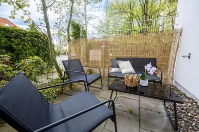 Ein Garten an der Unterkunft EG Wohnung, zentral, TOP Anbindung, mit großer Terrasse